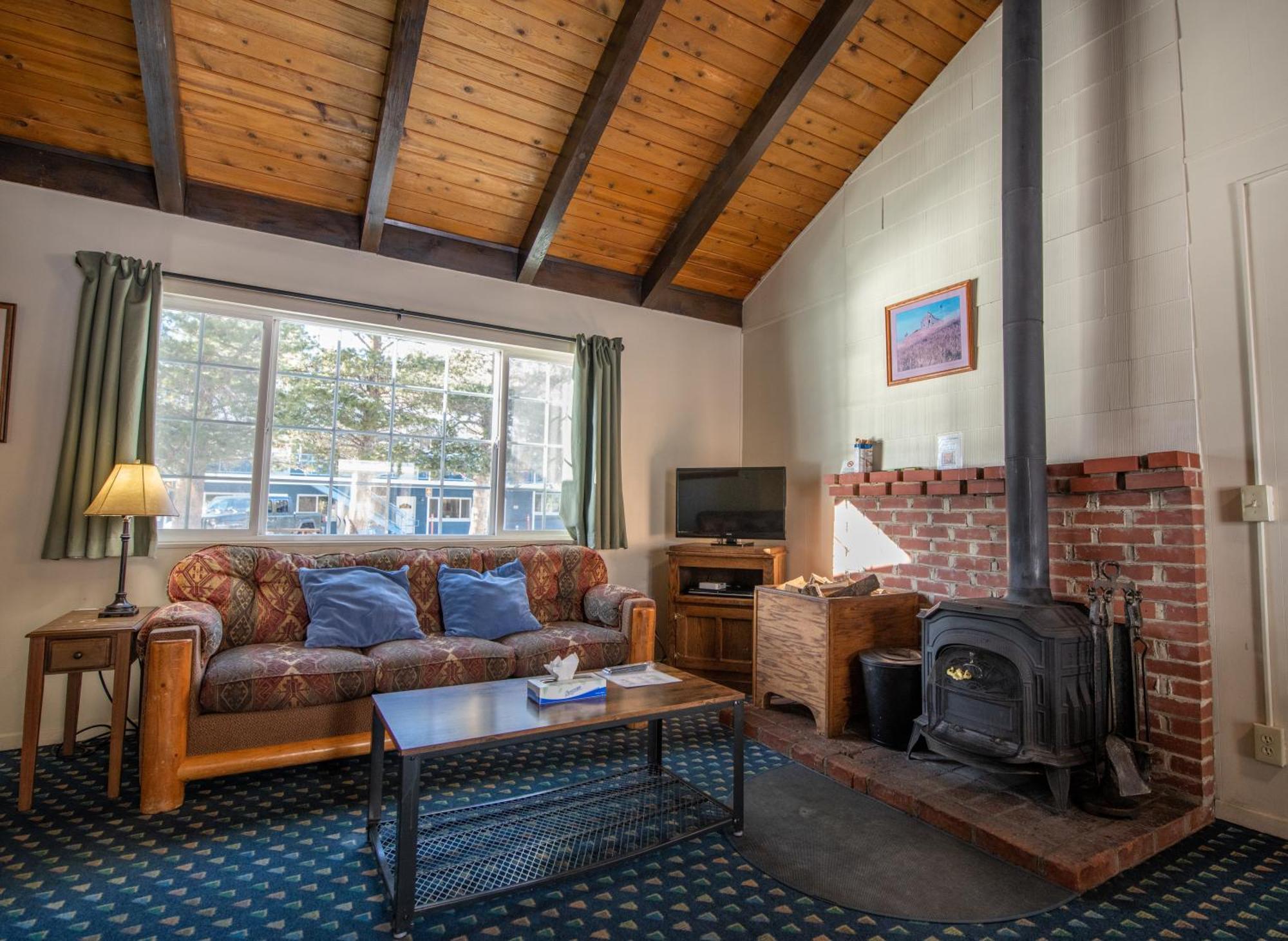 Gull Lake Lodge June Lake Esterno foto